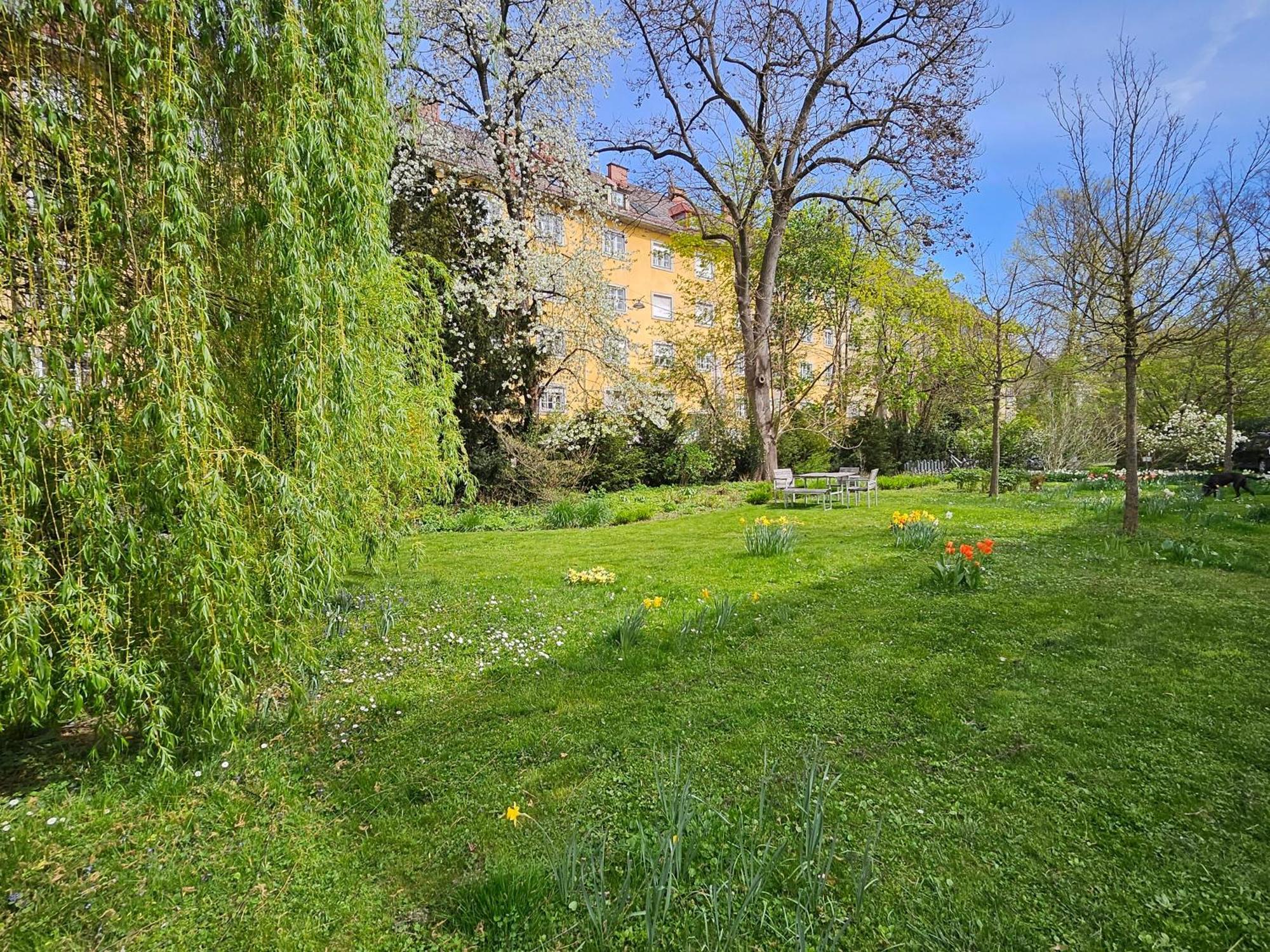 Yellow Flat By Grazrentals With Best Location & Free Parking Екстериор снимка