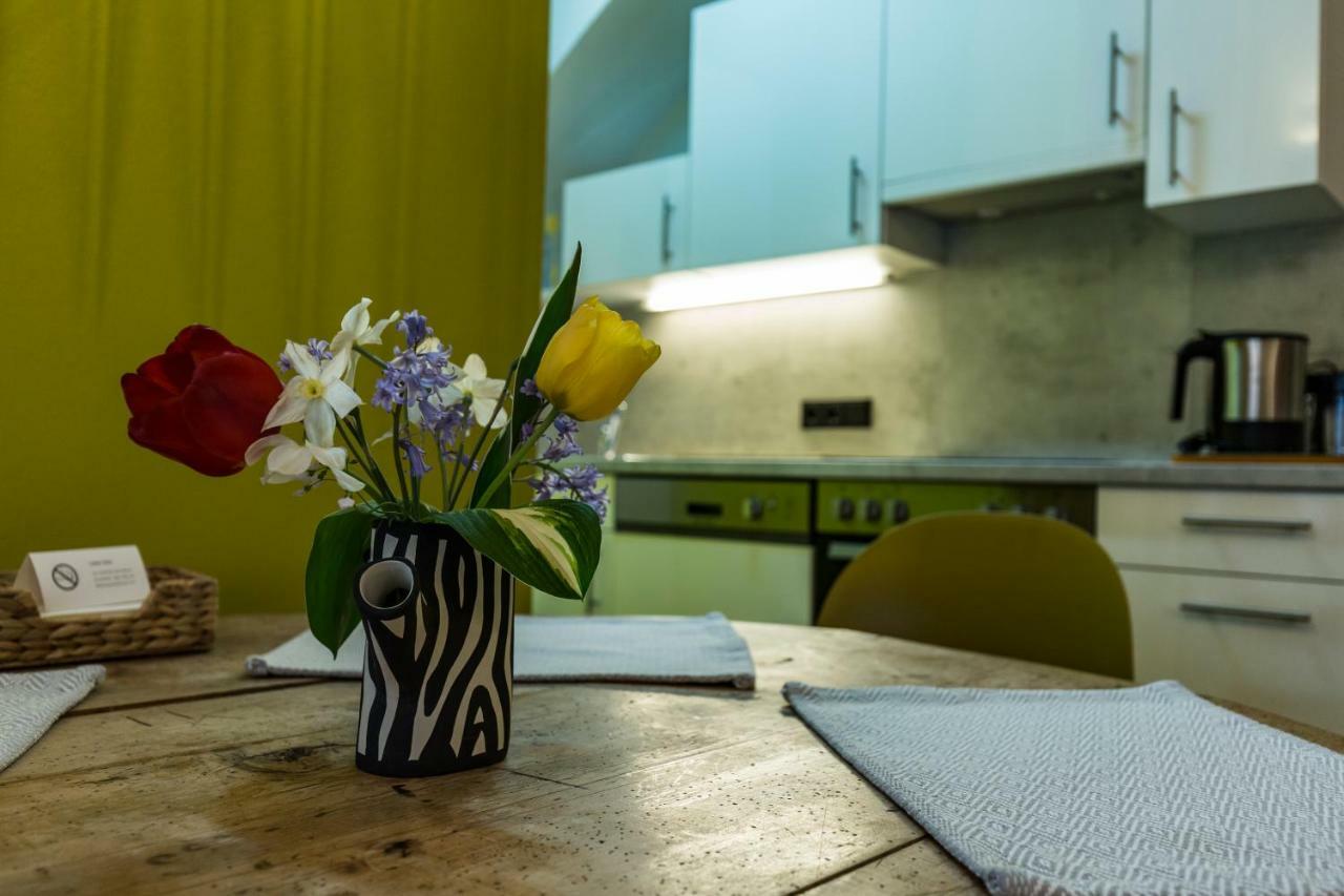 Yellow Flat By Grazrentals With Best Location & Free Parking Екстериор снимка